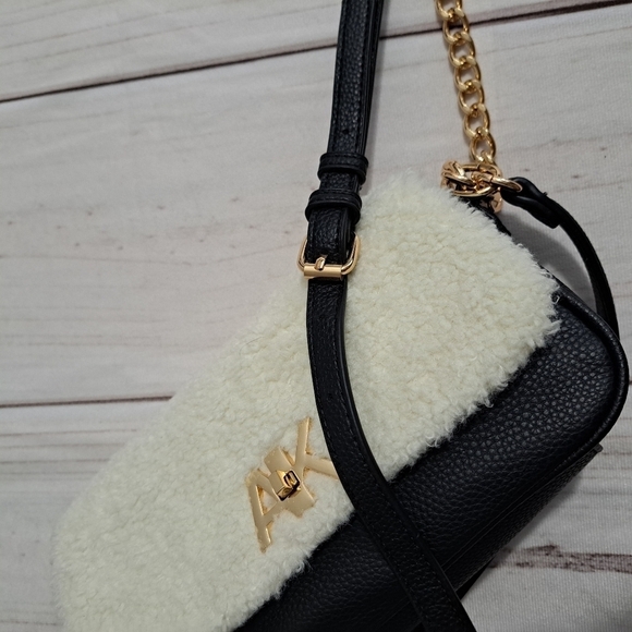 Anne Klein Faux Sherpa Faux Leather Convertible Crossbody Handbag Purse - Picture 12 of 15